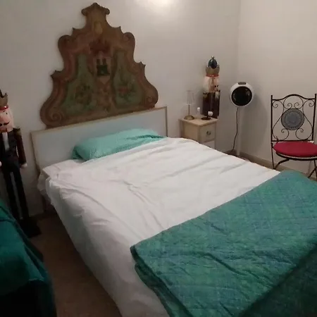 Crescenziovaticanflat *